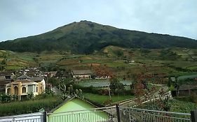 Villa Sumbing Indah